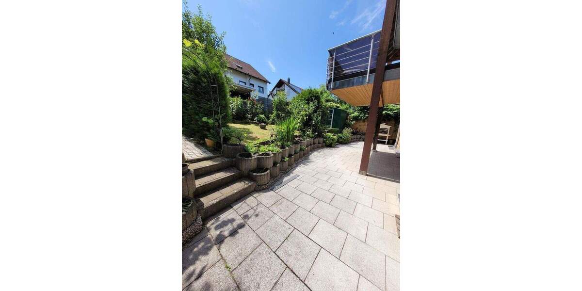 Mehrfamilienhaus, Wohnhaus Ostfildern Scharnhausen - 7 Zimmer, 291 m&sup2;, 990.000&euro; | Angebot:25724178