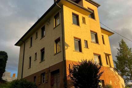 Haus Plochingen - 8 Zimmer, 200 m&sup2;, 495.000&euro; | Angebot:23779510