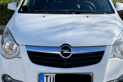 Opel Agila 180.000 km 2.000 &euro; Tübingen 72070
