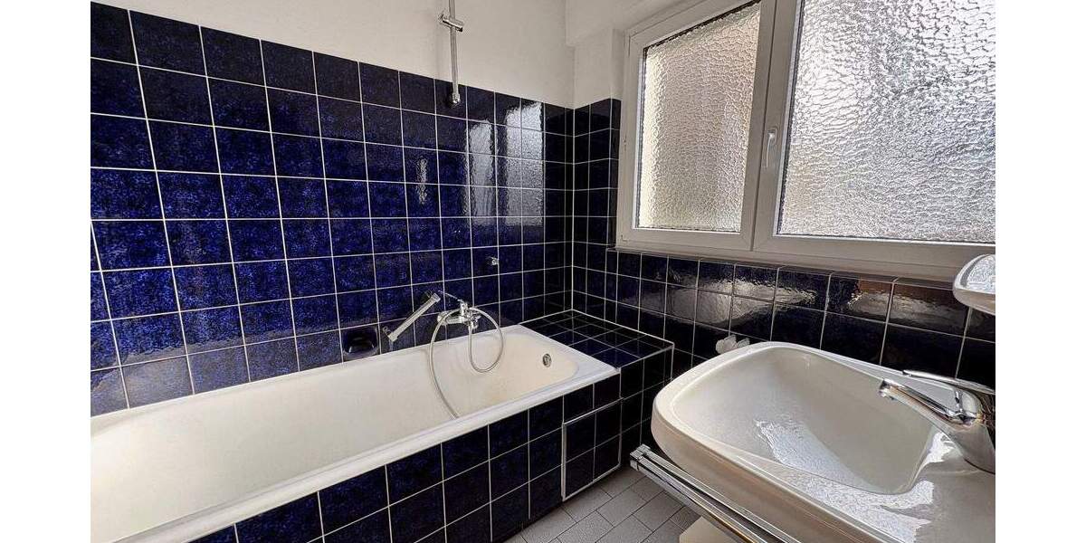 Mehrfamilienhaus, Wohnhaus Leonberg Gebersheim - 7 Zimmer, 173 m&sup2;, 579.000&euro; | Angebot:25704346