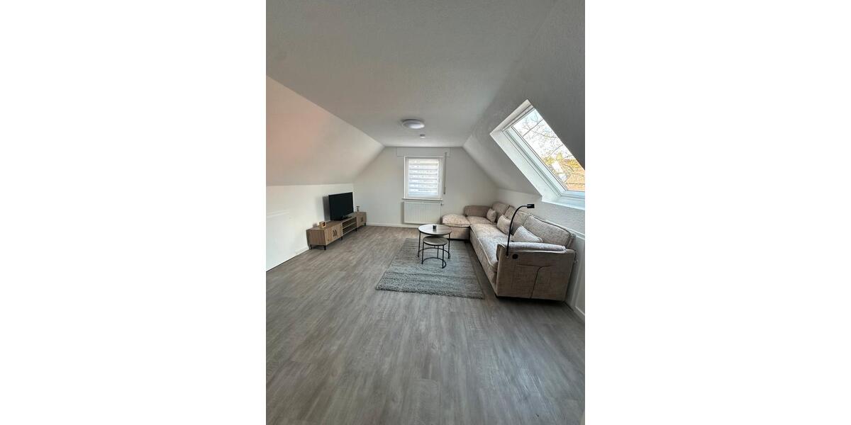 Dachgeschoßwohnung Fellbach Oeffingen - 3.5 Zimmer, 52 m&sup2;, 1.200&euro; | Angebot:26200120
