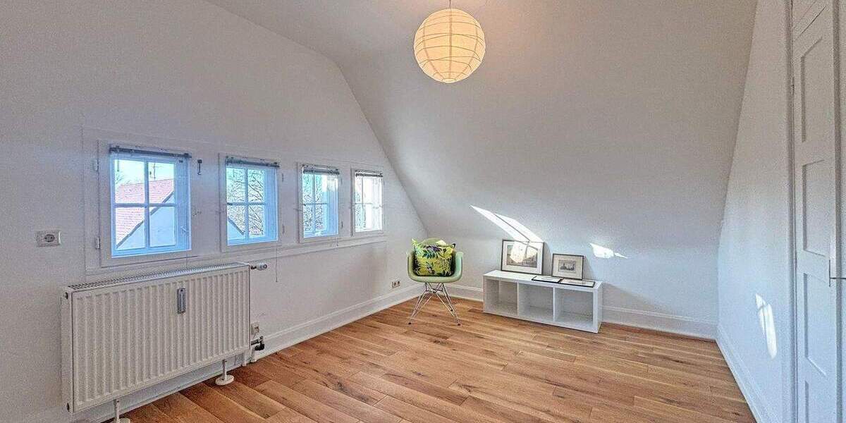 Etagenwohnung Stuttgart Sonnenberg - 4 Zimmer, 108 m&sup2;, 2.150&euro; | Angebot:25215153