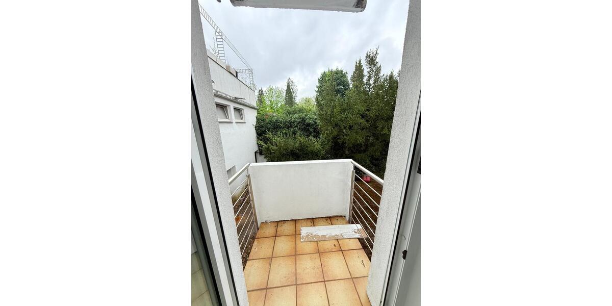 Erdgeschoßwohnung Ludwigsburg Eglosheim - 2 Zimmer, 84 m&sup2;, 1.100&euro; | Angebot:26234296