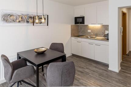 Gemütliche, voll möblierte 2-Zimmer-Wohnung in ruhiger Lage mit Parkplatz 2 zimmer