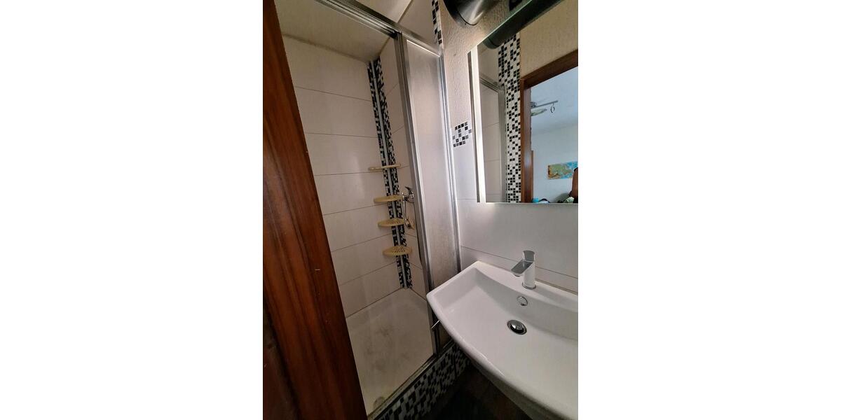 Reihenhaus Reutlingen Sondelfingen - 5 Zimmer, 87 m&sup2;, 1.200&euro; | Angebot:26169591