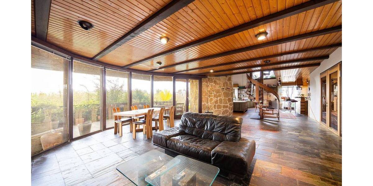 Einfamilienhaus Backnang - 8 Zimmer, 428 m&sup2;, 1.229.000&euro; | Angebot:26118014