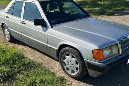 Mercedes-Benz 190 59.500 km 14.500 &euro; Schlaitdorf 72667