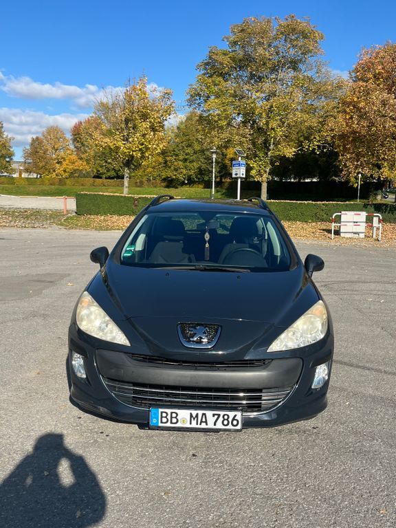 Peugeot 308 152.856 km 1.800 € Herrenberg 71083
