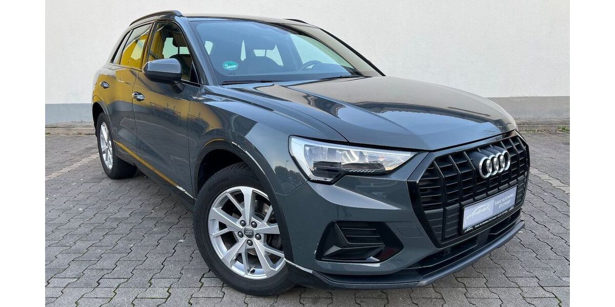 Audi Q3 95.727 km 23.790 &euro; Stuttgart 70378