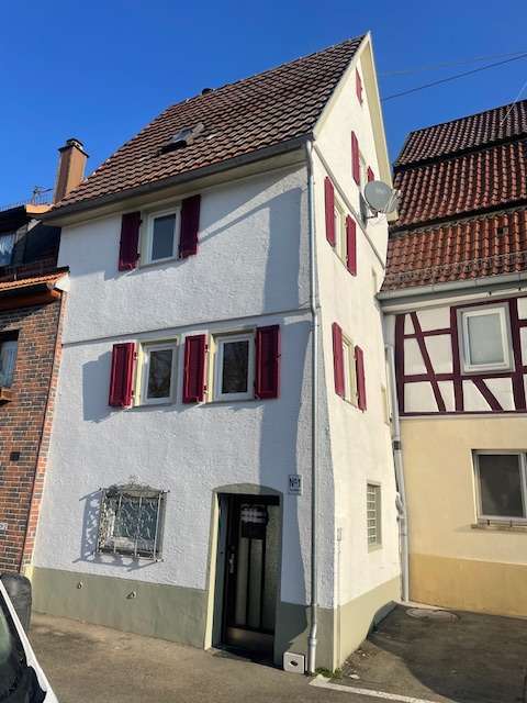 Haus zum Kaufen in Böblingen-Dagersheim 158.000 € 83.17 m²