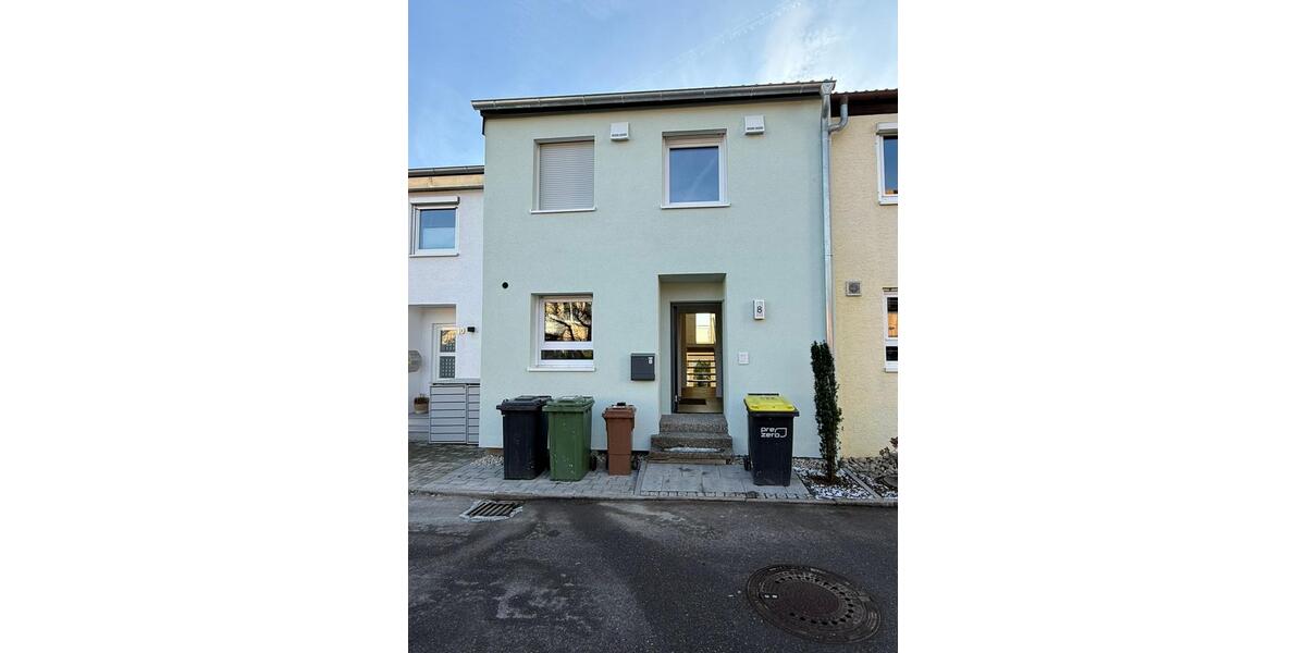 Erstbezug nach umfangreicher Modernisierung: Reihenmittelhaus mit Garten in Heimsheim 4.5 zimmer