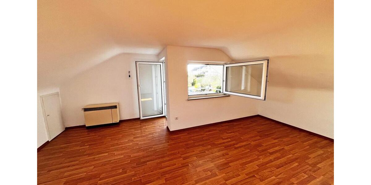 Dachgeschoßwohnung Ostfildern - 1.5 Zimmer, 39 m&sup2;, 695&euro; | Angebot:26235872
