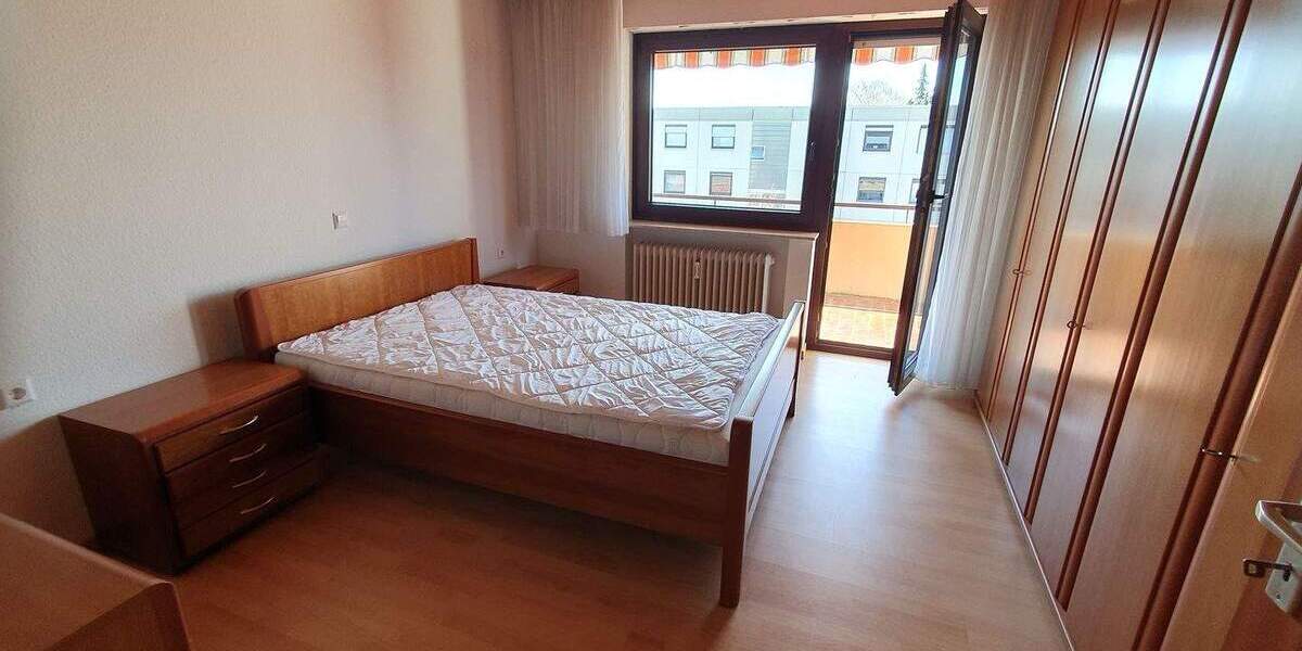 Etagenwohnung Markgröningen - 3 Zimmer, 90 m&sup2;, 275.000&euro; | Angebot:25802210