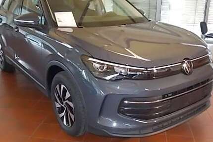 VW Tiguan 6.000 km 35.950 € Stuttgart 70567