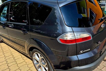 Ford S-Max 324.200 km 1.300 &euro; Filderstadt 70794