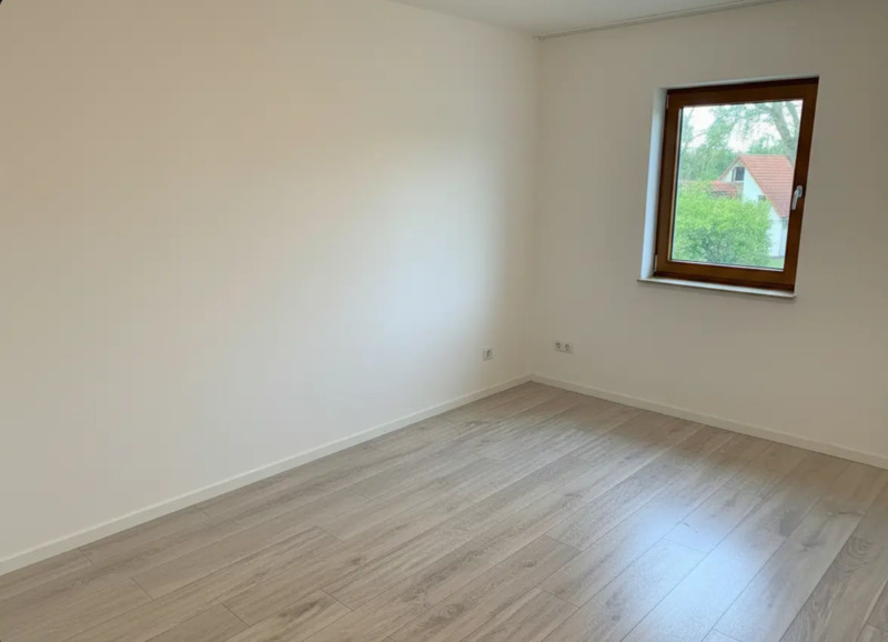 Helle und gepflegte 3,5-Zimmer-Erdgeschosswohnung mit Wohlfühlcharakter - 3.5 Leonberg Haldengebiet | Angebot:27350763