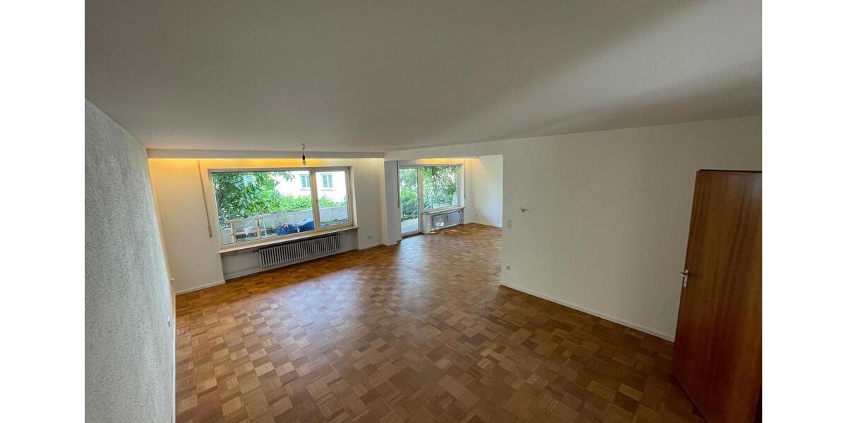 Großzügige 34 Zimmer Wohnung am Max Eight See 3 zimmer