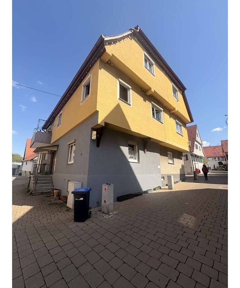Haus zum Kaufen in Beuren 299.000 € 200 m²