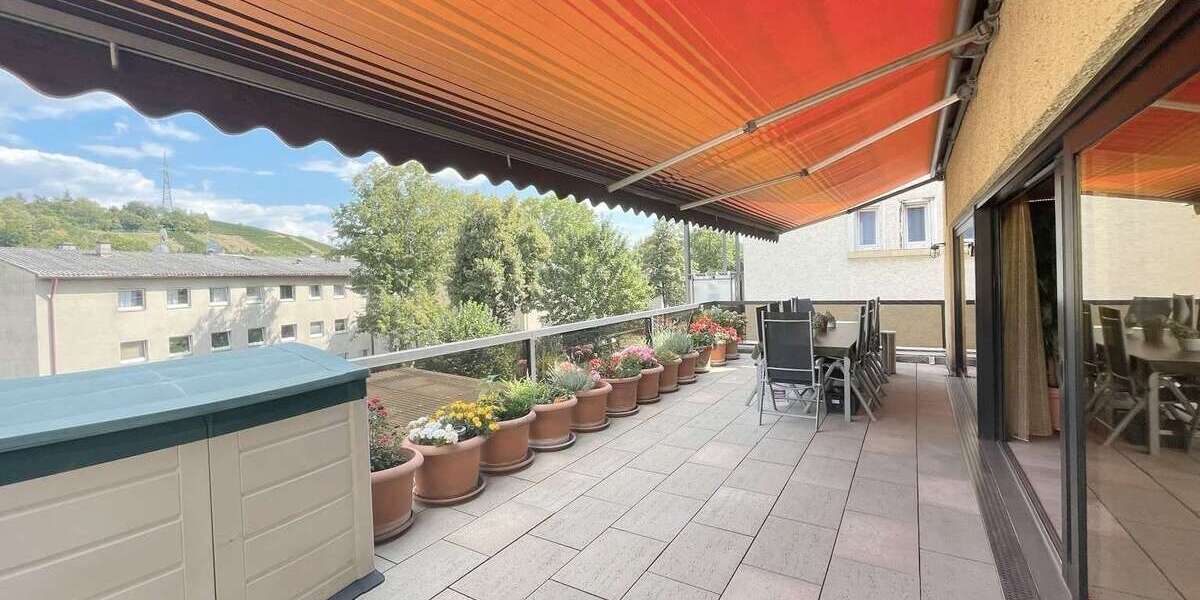 Haus zum Kaufen in Stuttgart 1.090.000 € 227.9 m² 5 zimmer