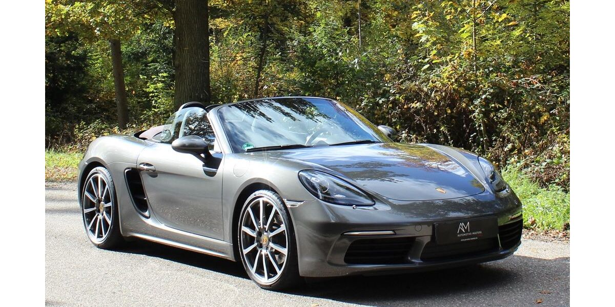 Porsche Boxster 38.500 km 64.300 € Böblingen 71034