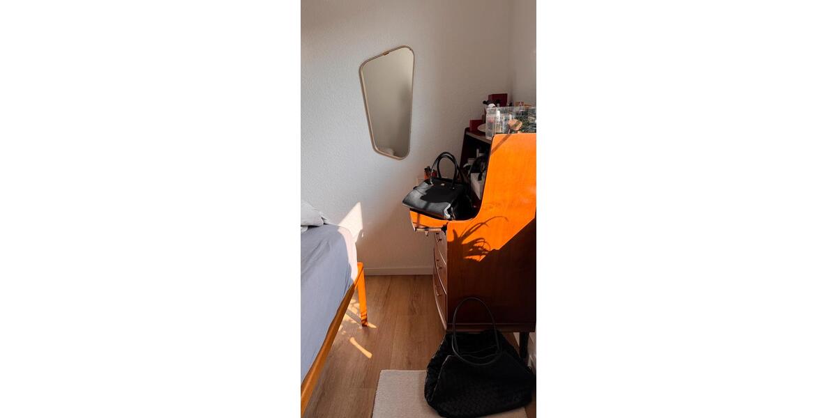 Etagenwohnung Stuttgart Degerloch - 3 Zimmer, 60 m&sup2;, 1.650&euro; | Angebot:26073118