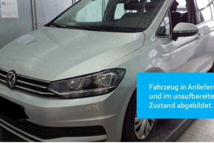 VW Touran 81.585 km 28.230 &euro; Stuttgart-Wangen 70188