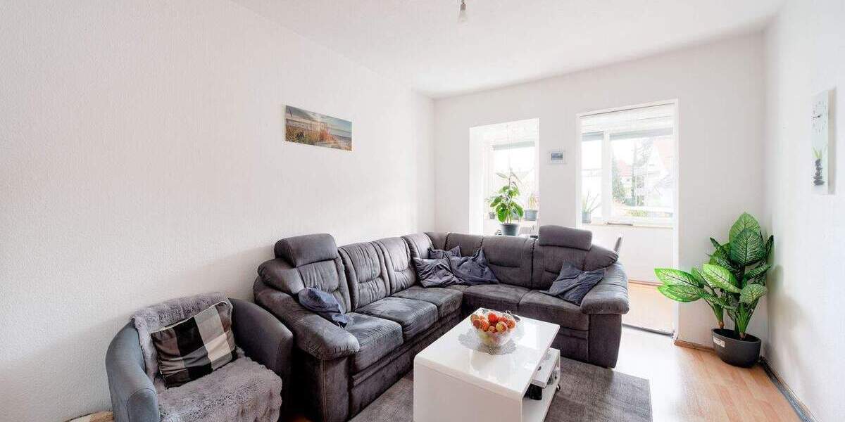 Etagenwohnung Stuttgart Degerloch - 3 Zimmer, 65 m&sup2;, 290.000&euro; | Angebot:25278927