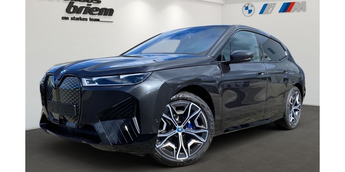 BMW iX 8.900 km 109.925 &euro; Nürtingen 72622