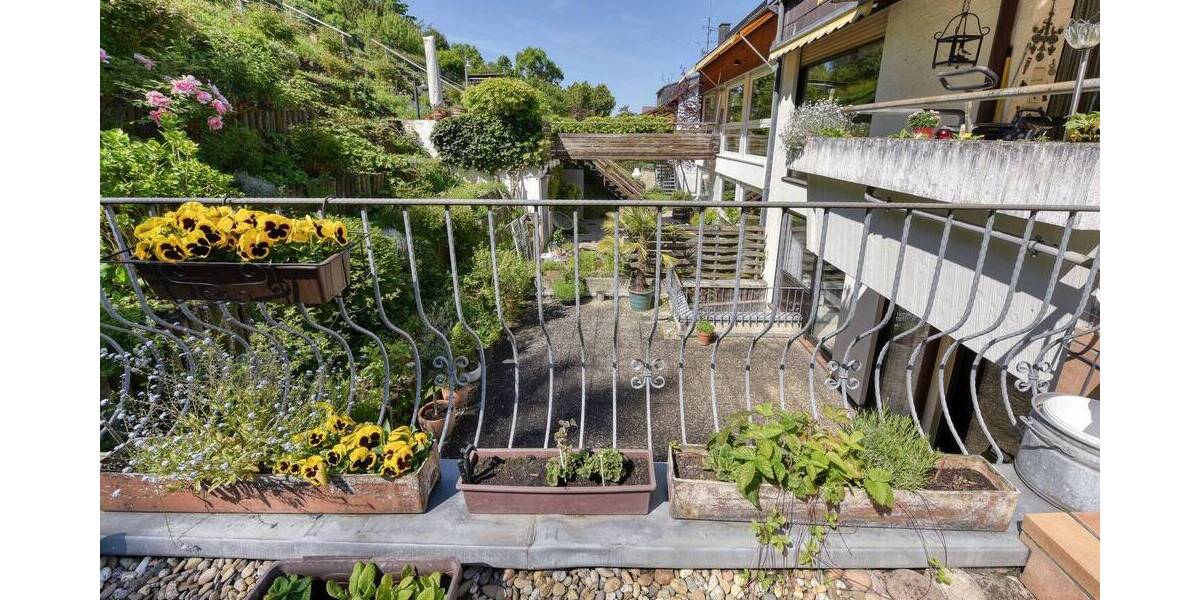 Mehrfamilienhaus, Wohnhaus Stuttgart Ost - 9 Zimmer, 256 m&sup2;, 1.200.000&euro; | Angebot:21293821