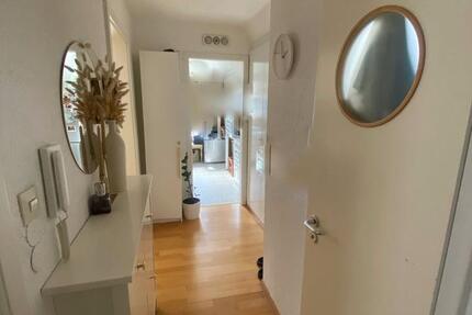 Wohnung Stuttgart Luginsland - 2 Zimmer, 50 m&sup2;, 750&euro; | Angebot:26297555