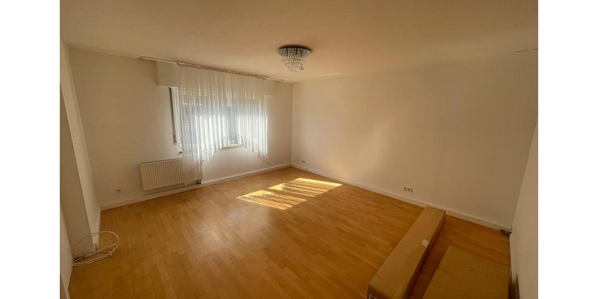Etagenwohnung Stuttgart Bad Cannstatt - 3 Zimmer, 73 m&sup2;, 250.000&euro; | Angebot:27076254