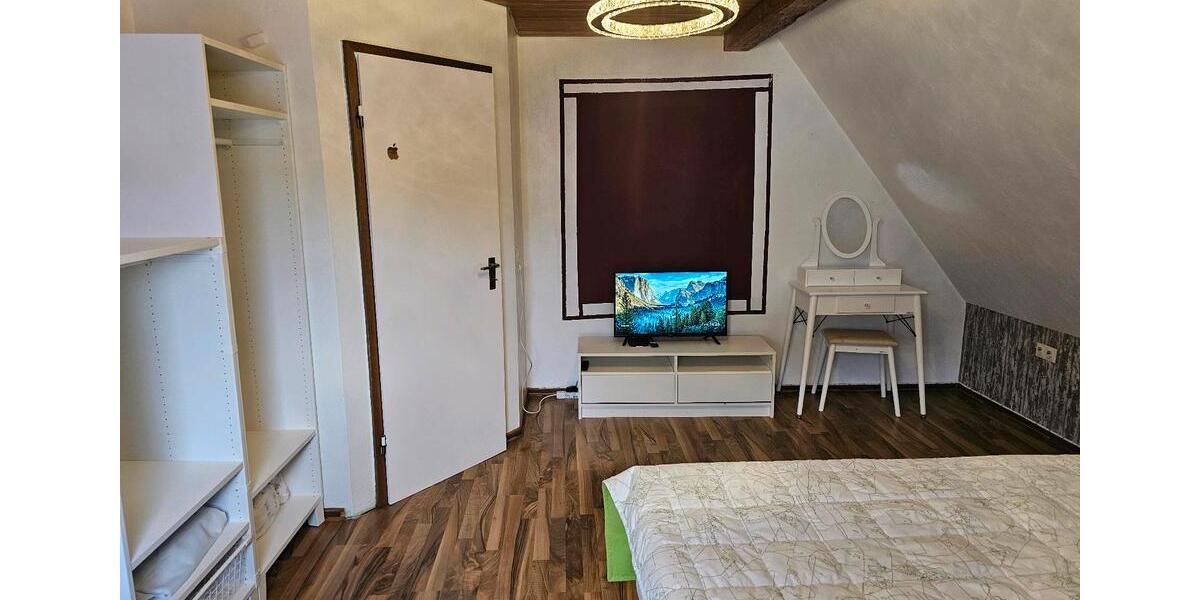 Dachgeschoßwohnung Filderstadt - 1 Zimmer, 20 m&sup2;, 680&euro; | Angebot:26083480