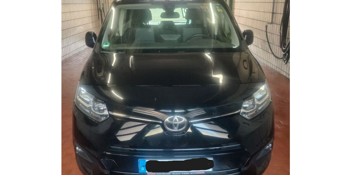 Toyota Proace City 81.000 km 15.999 &euro; Ludwigsburg 71642