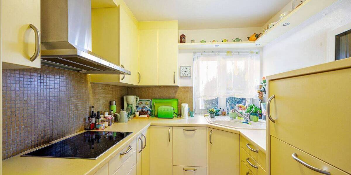 Mehrfamilienhaus, Wohnhaus Gerlingen - 8 Zimmer, 185 m&sup2;, 798.000&euro; | Angebot:26879362