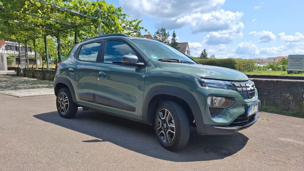 Dacia Spring 12.800 km 12.600 € Weinstadt 71384
