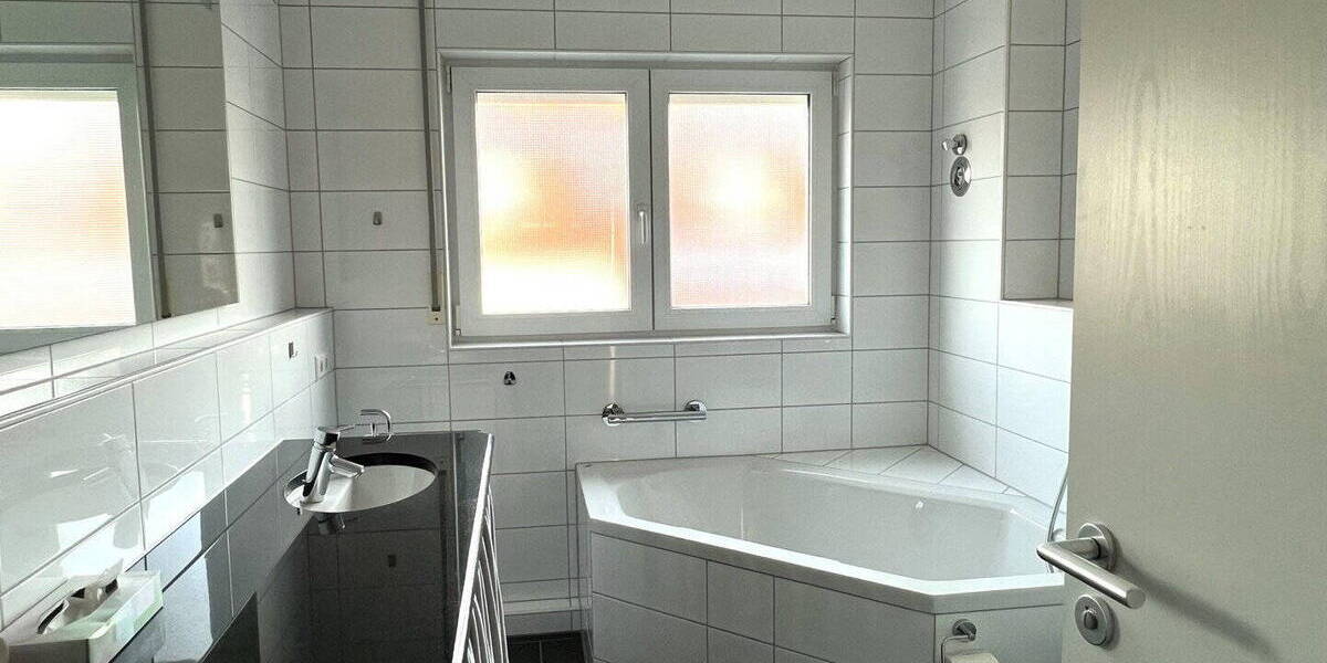 Etagenwohnung Wolfschlugen - 4 Zimmer, 114 m&sup2;, 590.000&euro; | Angebot:26155495