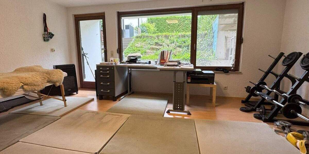 Reihenendhaus Albershausen - 7 Zimmer, 176 m&sup2;, 540.000&euro; | Angebot:23951209