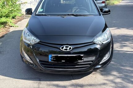 Hyundai i20 124.000 km 4.950 &euro; Stuttgart 70435
