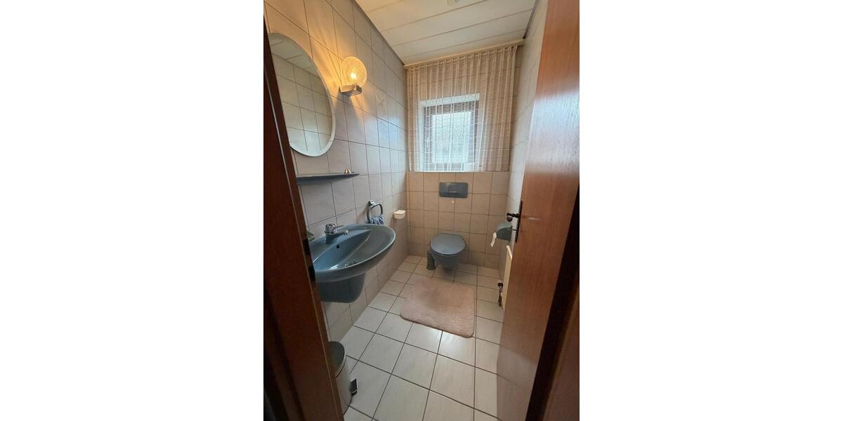 Doppelhaushälfte Sindelfingen Sindelfingen (Stadt) - 6 Zimmer, 240 m&sup2;, 2.650&euro; | Angebot:25975647