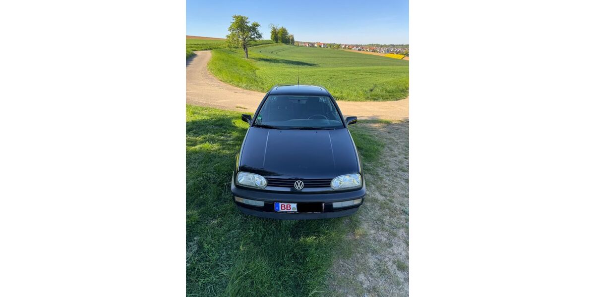 VW Golf 161.000 km 9.999 &euro; Weissach 71287