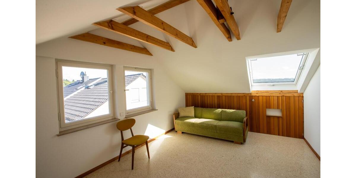 Haus mit Garten zur Miete: MID-CENTURY-Traum in Oberesslingen 6 zimmer