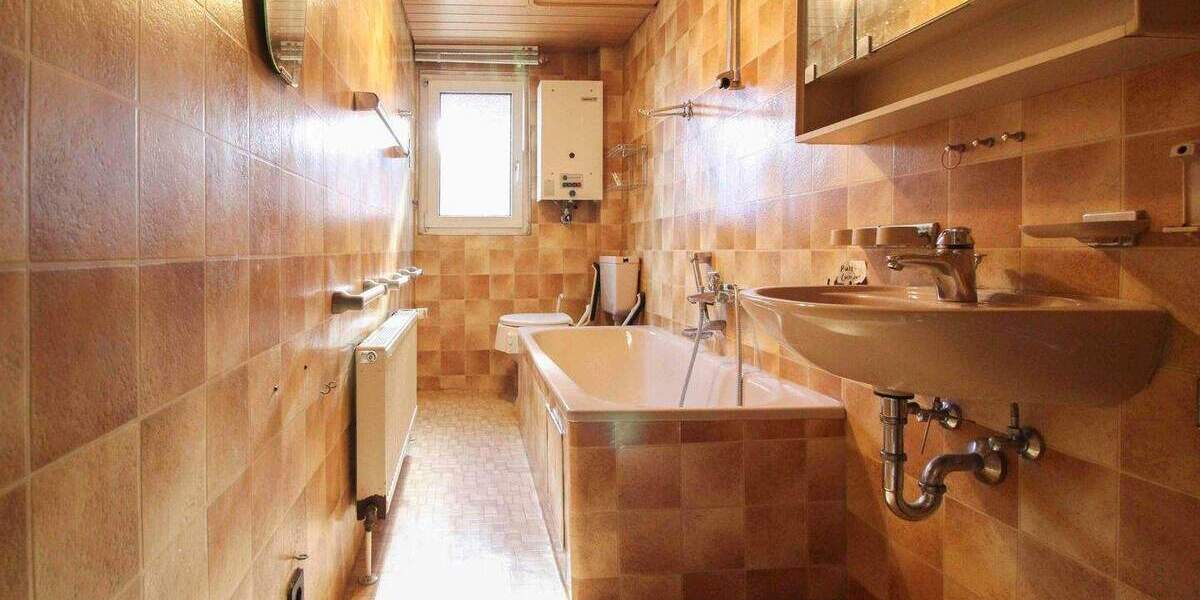 Mehrfamilienhaus, Wohnhaus Stuttgart Heumaden - 9 Zimmer, 398.000&euro; | Angebot:25217117