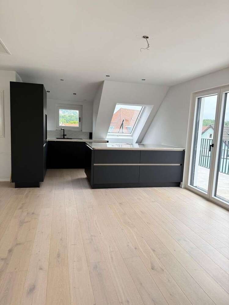 Wohnung zum Mieten in Stuttgart 2.380 € 92 m²