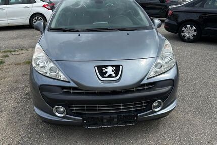 Peugeot 207 96.000 km 2.700 &euro; Fellbach 70736