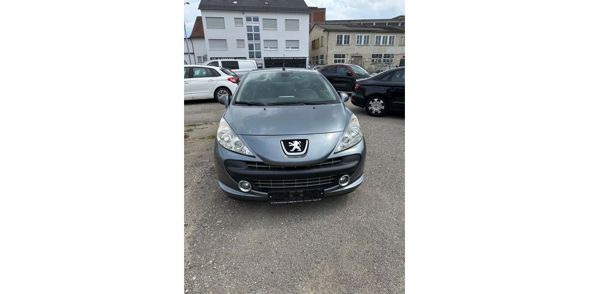 Peugeot 207 96.000 km 2.700 &euro; Fellbach 70736