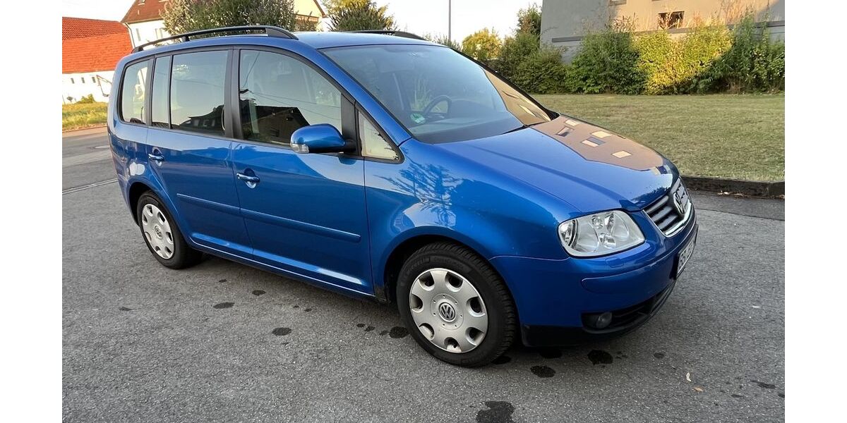 VW Touran 99.500 km 7.500 &euro; Böblingen 71034