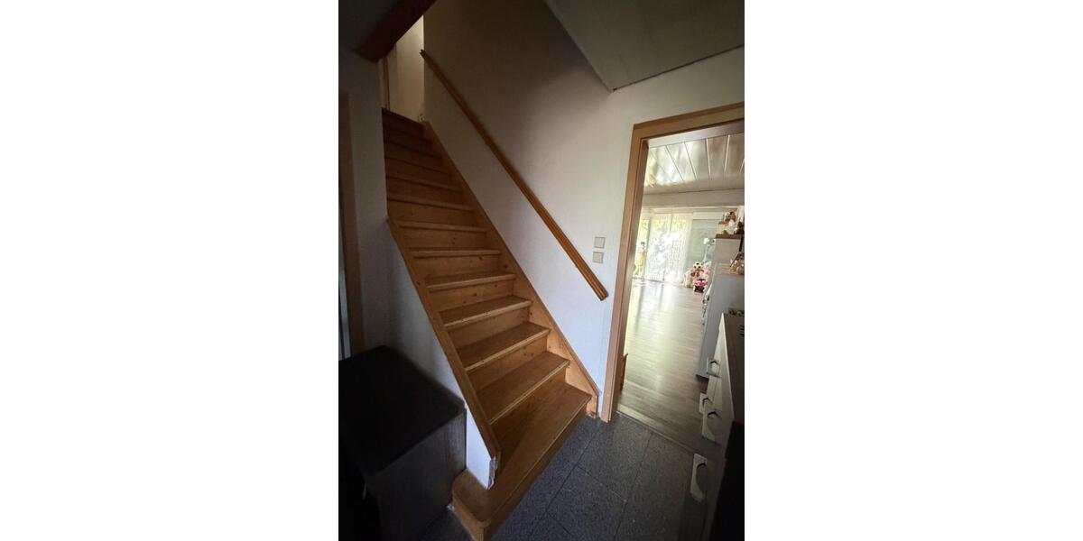 Reihenhaus Reutlingen Orschel-Hagen - 5 Zimmer, 129 m&sup2;, 375.000&euro; | Angebot:26690204