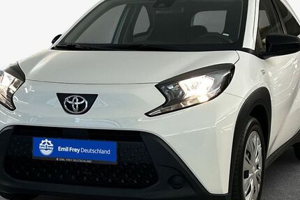 Toyota Aygo (X) 30.600 km 13.460 &euro; Esslingen 73730