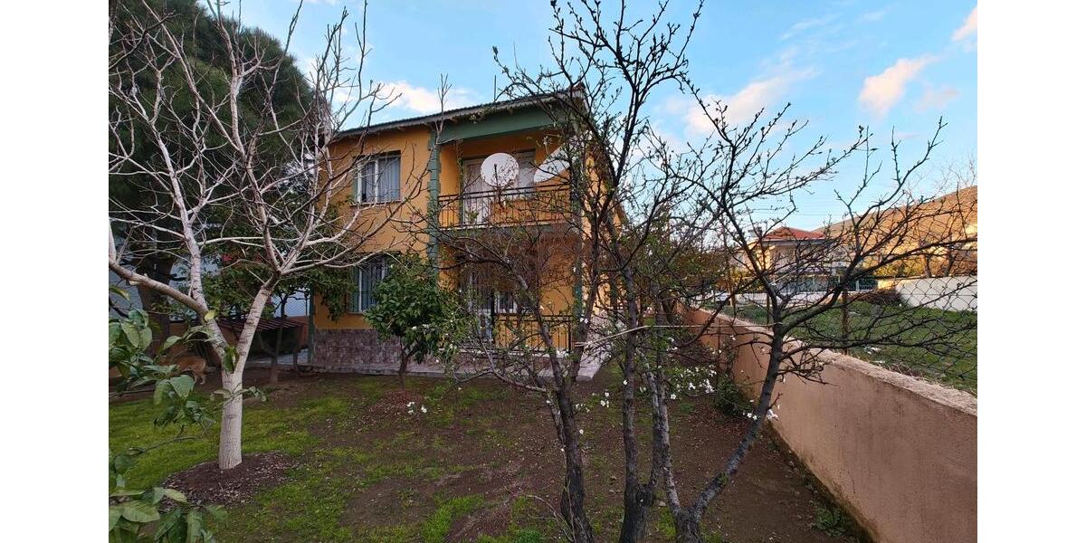 Einfamilienhaus Gärtringen - 4 Zimmer, 240 m&sup2;, 200.000&euro; | Angebot:26125305