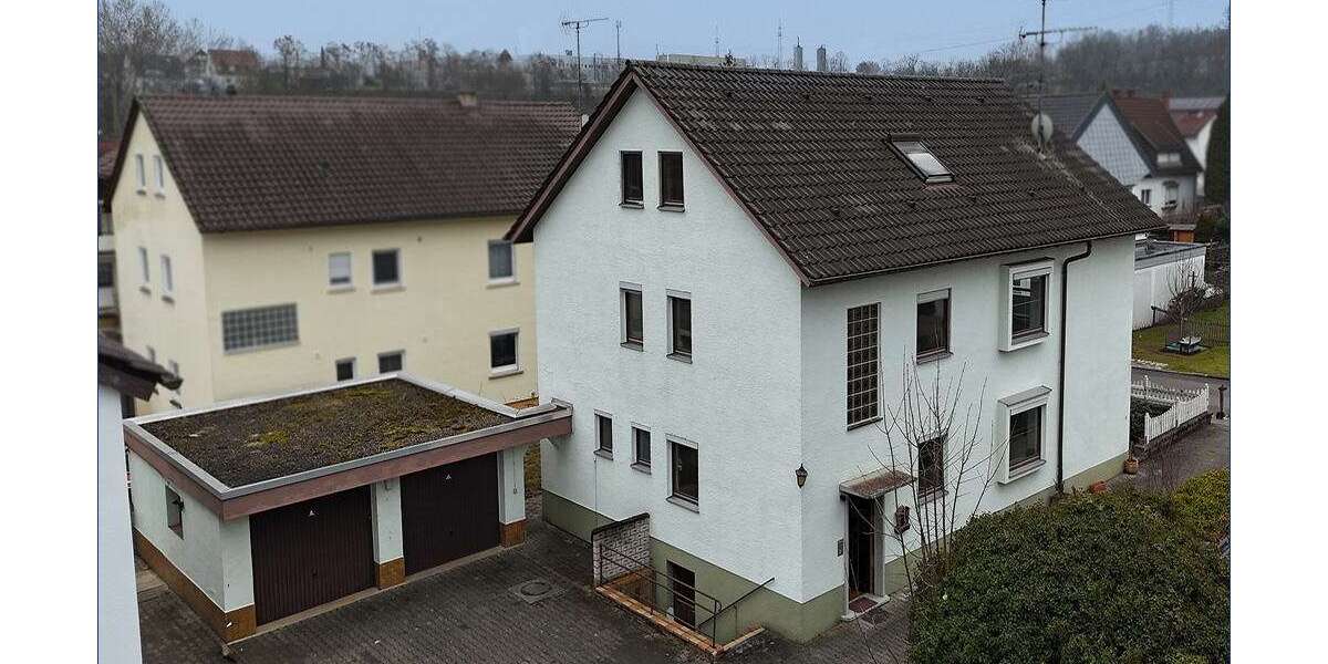 Einfamilienhaus Markgröningen - 8 Zimmer, 213 m&sup2;, 580.000&euro; | Angebot:25050398